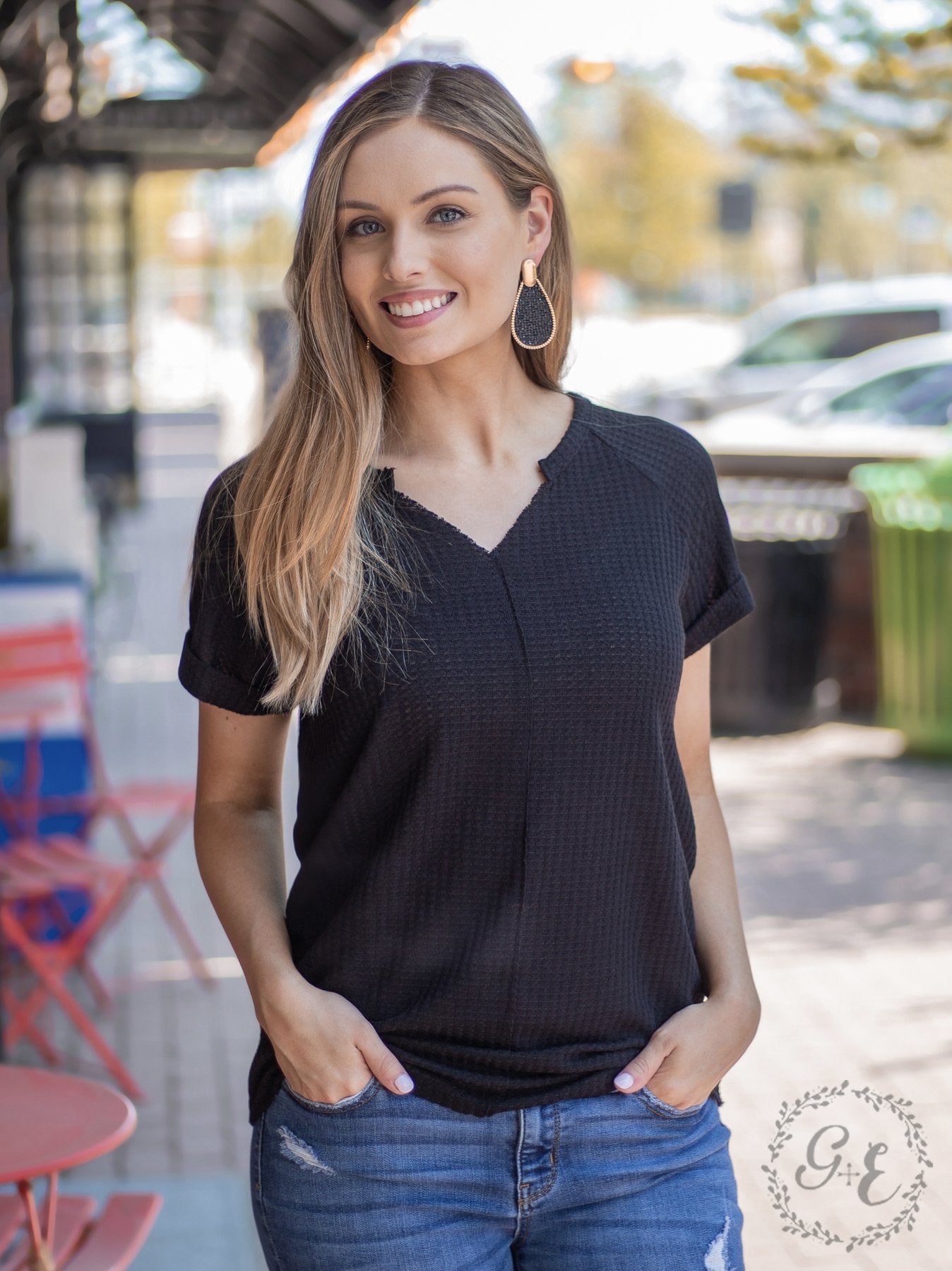 Basic V Neck Short Sleeve Top (Black)