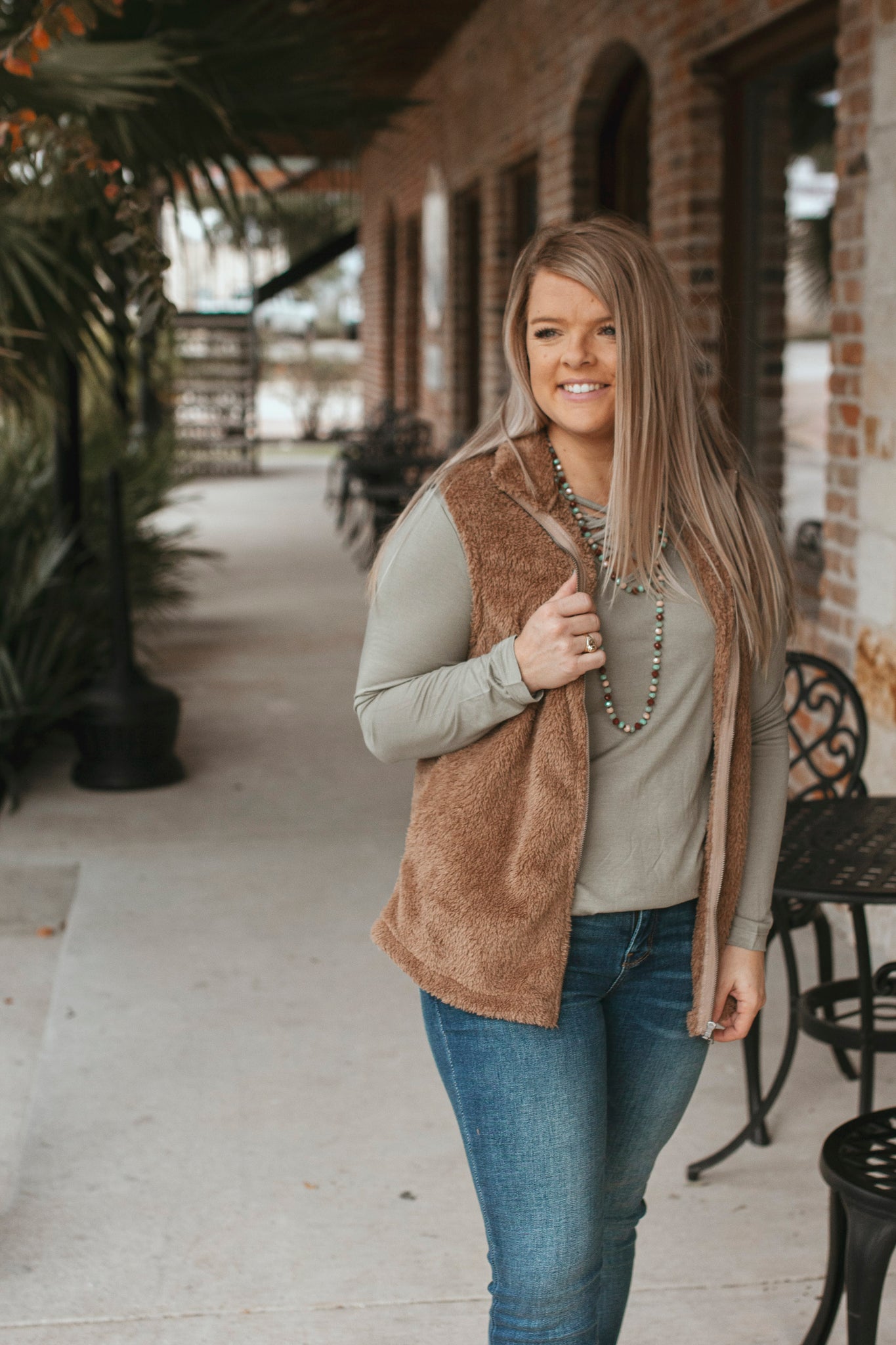 The Aspen Wubby Vest (Mocha)