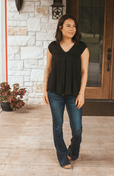 Laken Top- Black