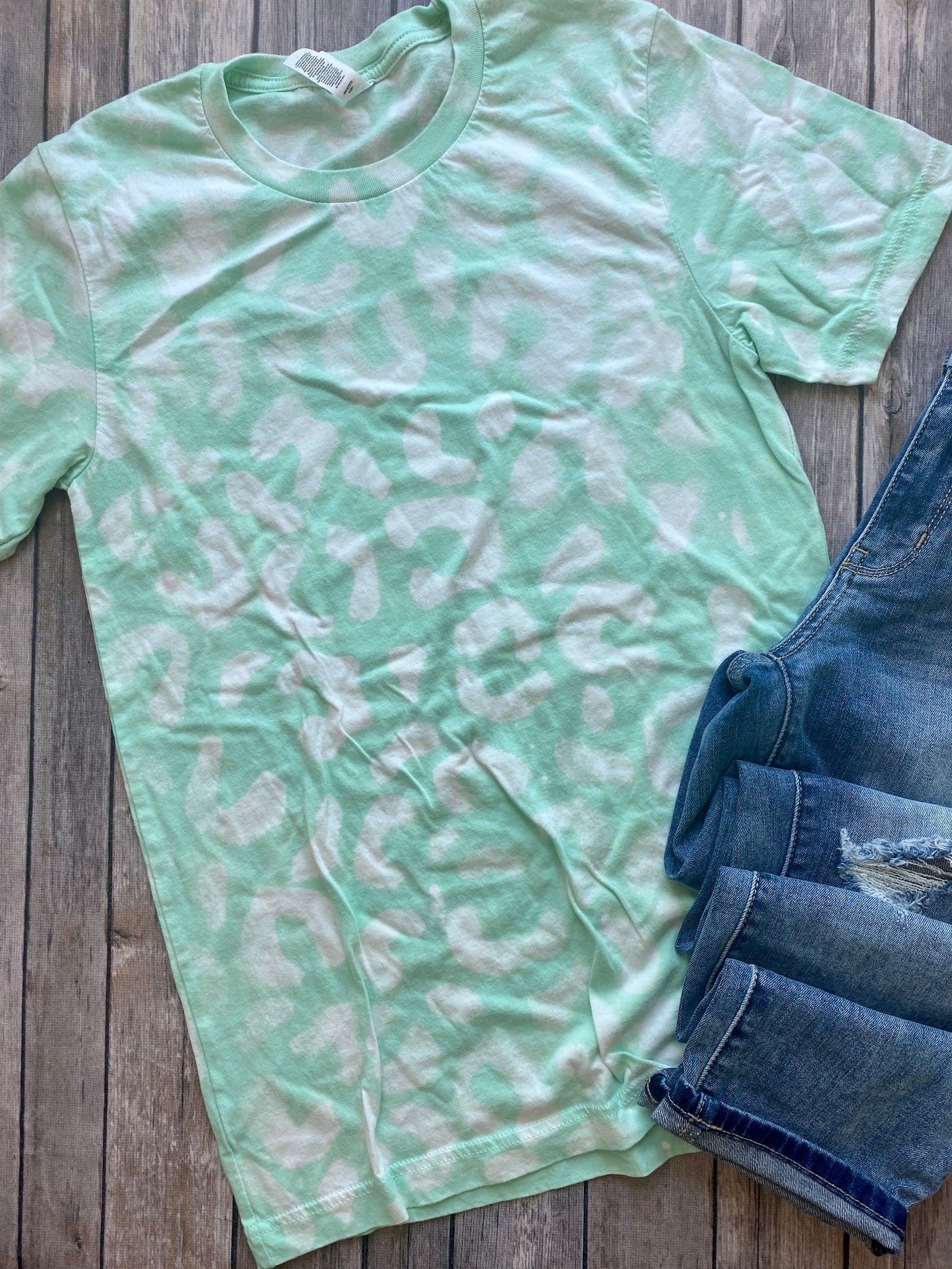 Cheetah Bleached Tee (Mint)