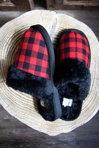 Snooze Slipper (Red Plaid)